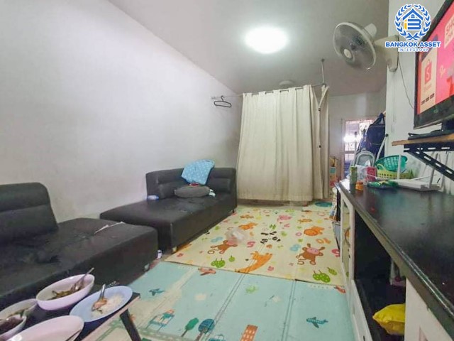 *****ทาวน์เฮ้าส์มือสองย่านกรุงเทพมหานคร ม.พฤกษาวิลล์ 32 พระราม 2 บนเนื้อที่ 17.6 ตร.ว. ฟังก์ชัน 3 ห้องนอน 2 ห้องน้ำ สามารถค้าขายได้ บนทำเลศักยภาพ ติดวงแหวนพระราม 2 ใกล้เซ็นทรัลพระราม2 เพียง 200 ม. ถึงถ.กาญจนาภิเษก และจุดขึ้นทางด่วน "พระราม 2" จองเลย!